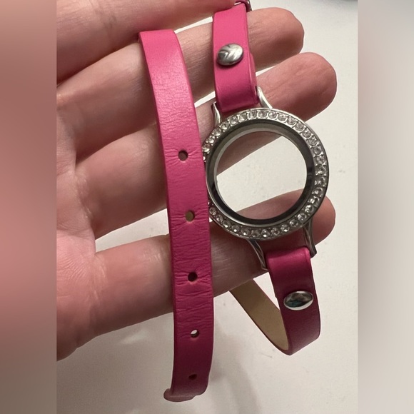 Origami Owl Charms Ring Bracelet - Picture 3 of 11